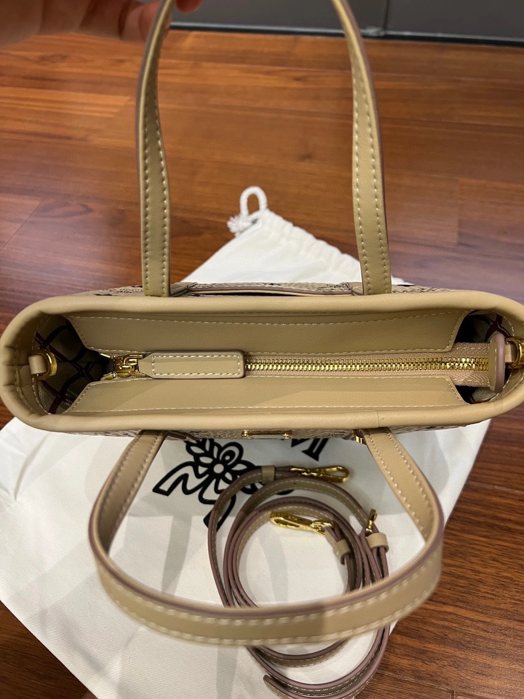 TechFriendly MCM Shopping Bags 90429