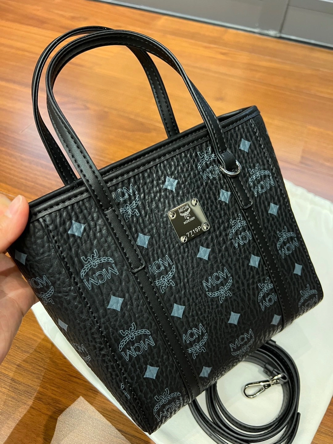 MCM Shopping Bags HighPerformance 90467