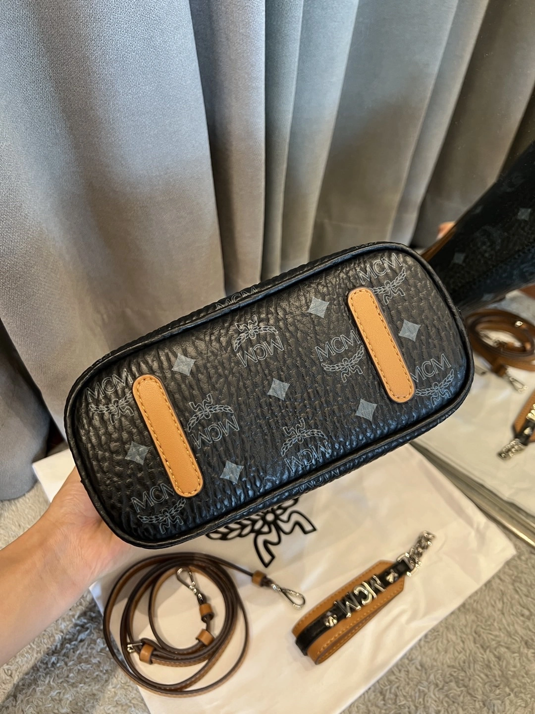Comfortable MCM Shopping Bags 90424