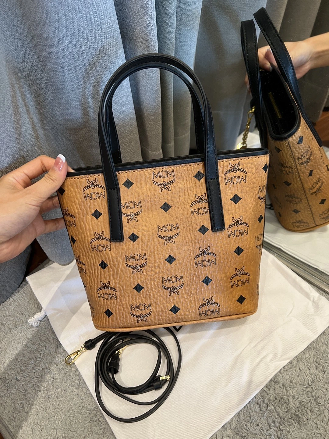 Affordable MCM Shopping Bags 90435