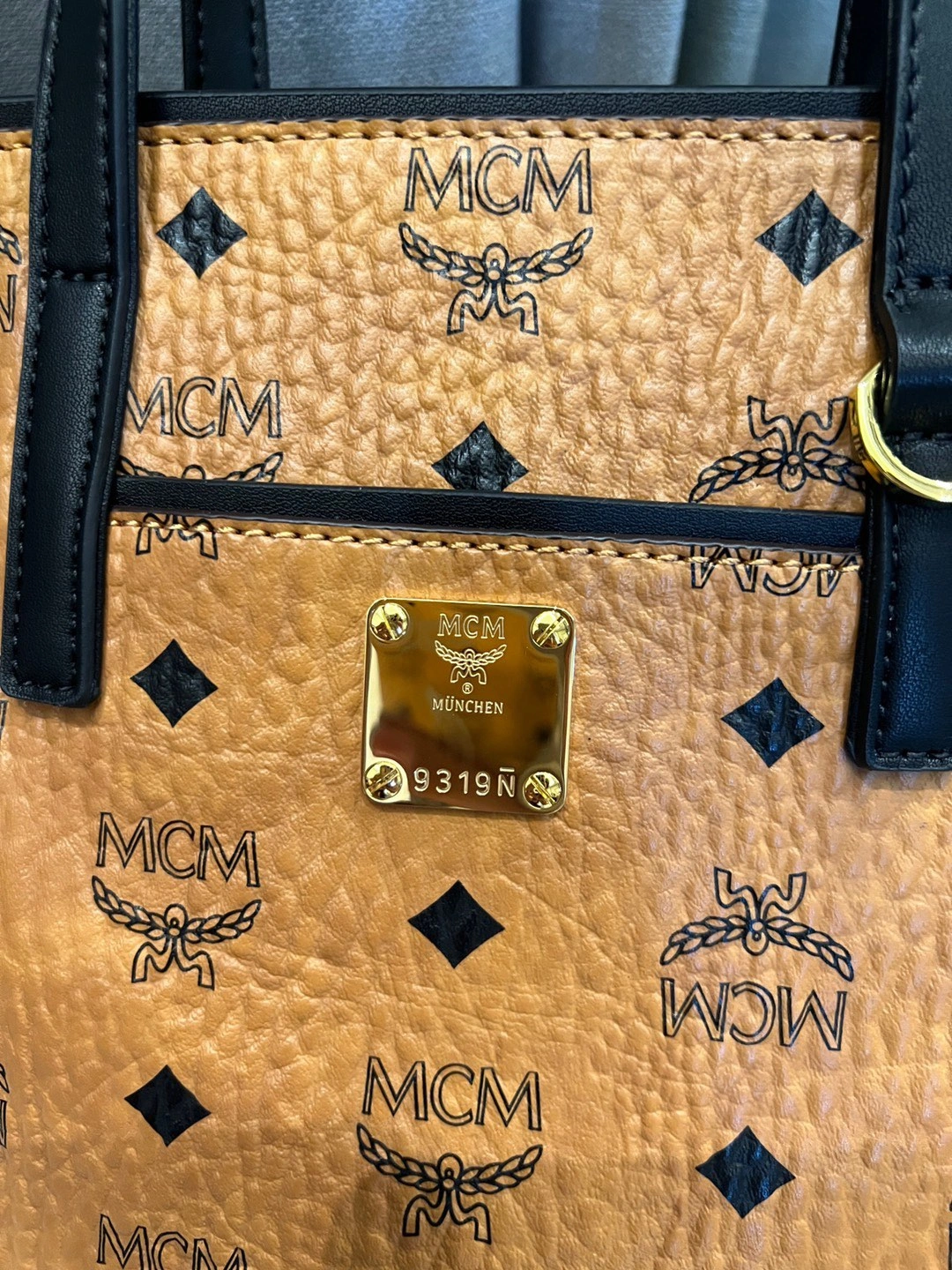 Affordable MCM Shopping Bags 90435