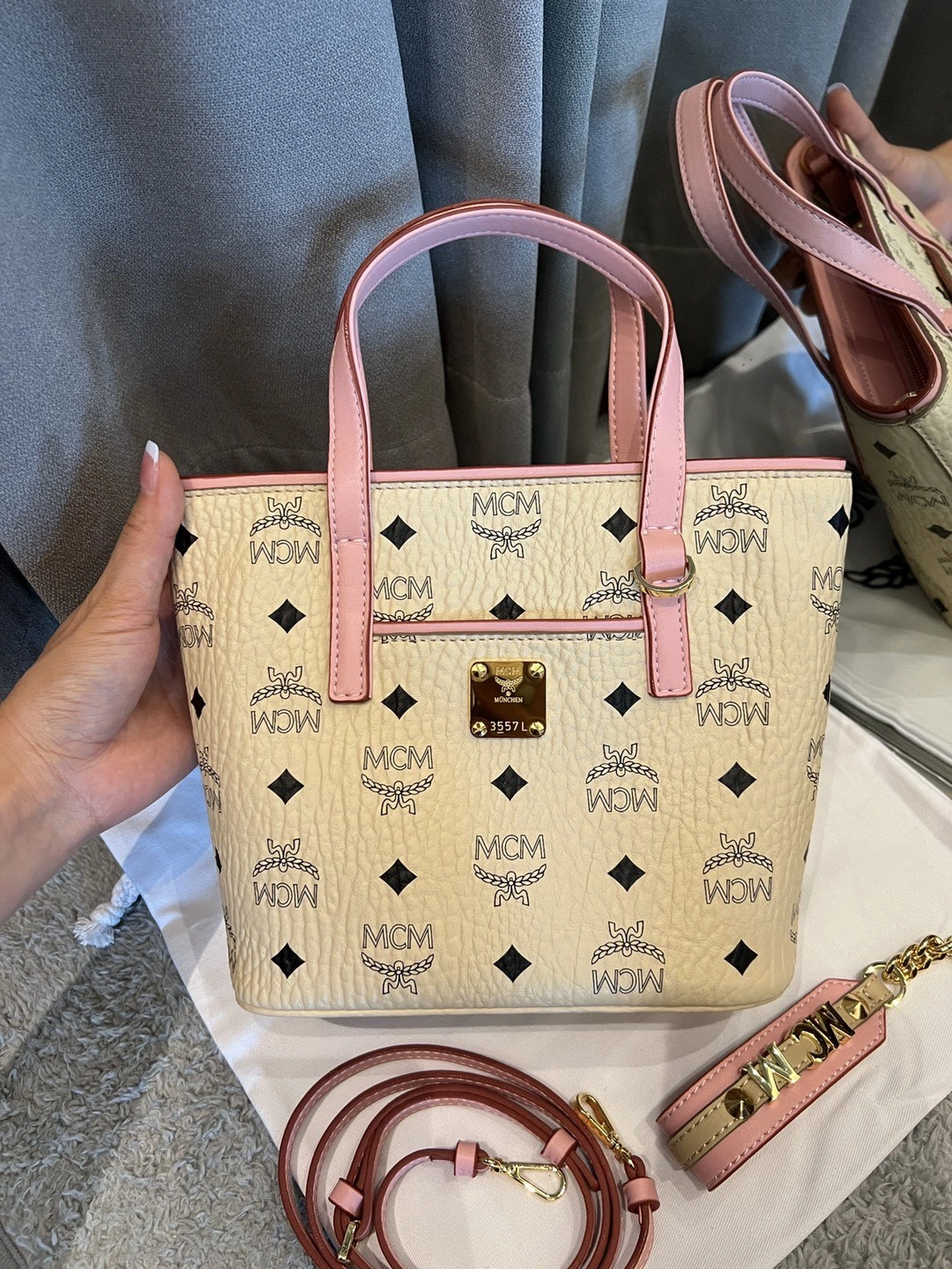 Compact MCM Shopping Bags 90430