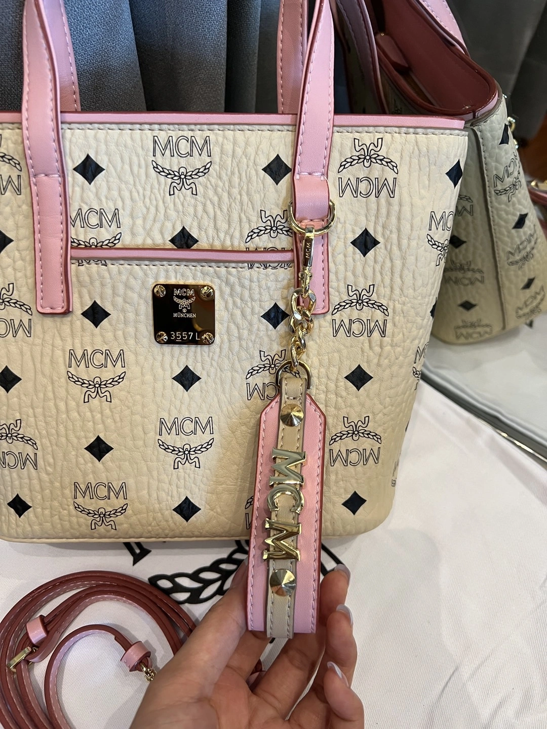 Compact MCM Shopping Bags 90430