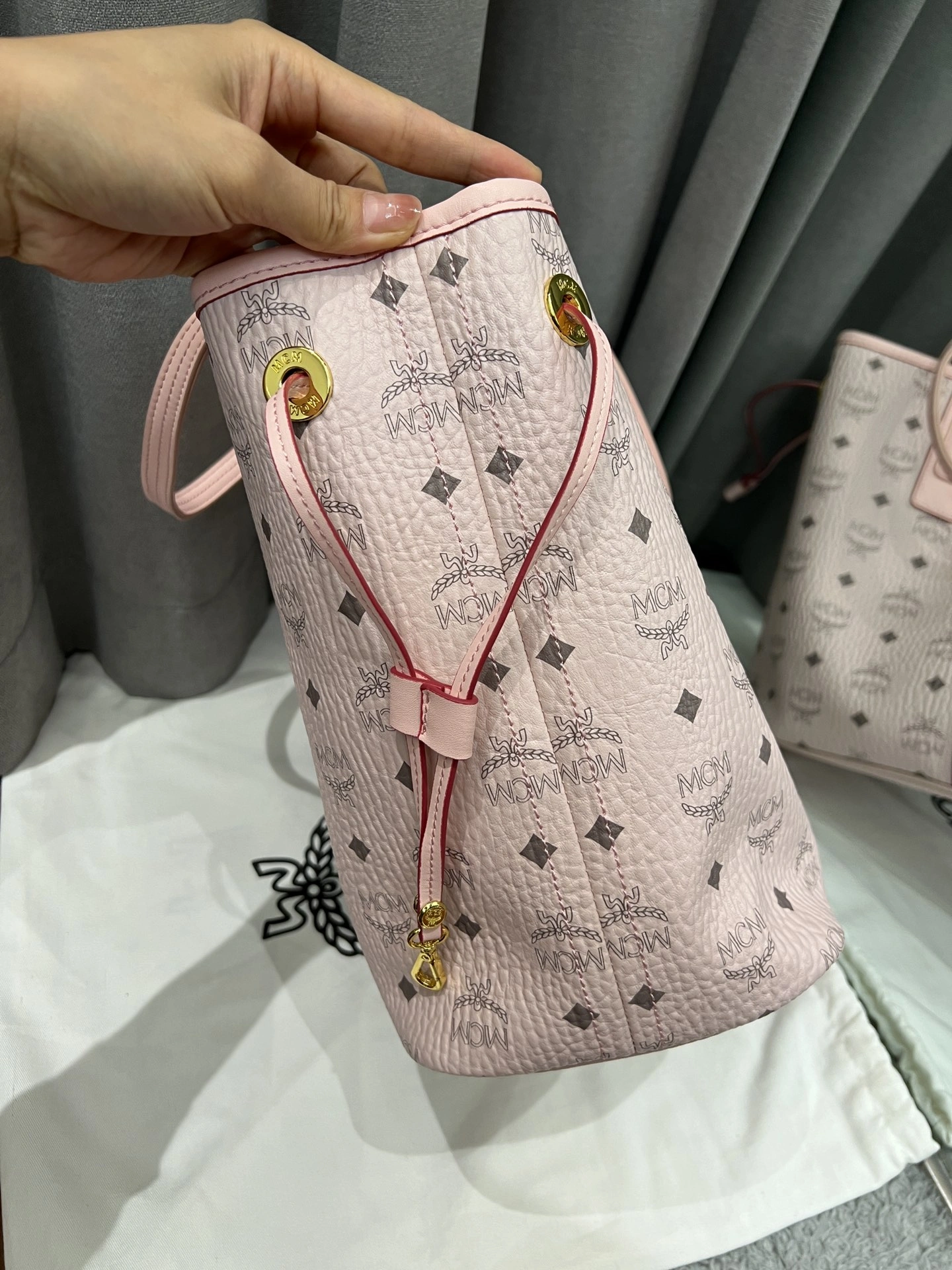 MCM Shopping Bags Flexible 90428