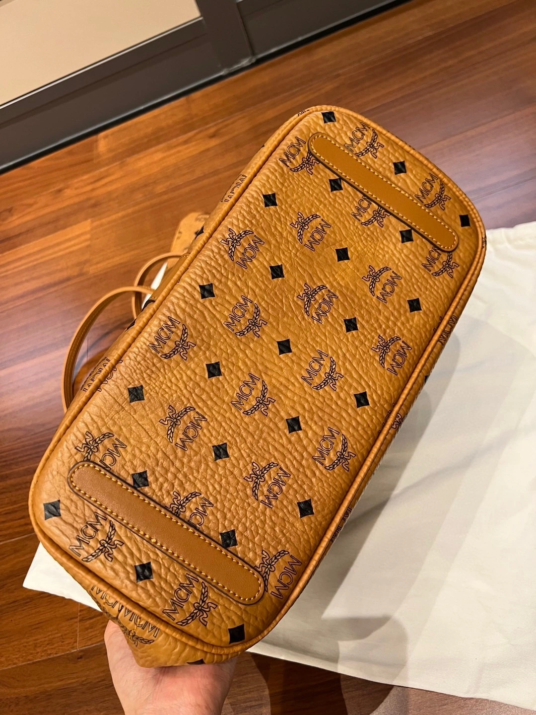 MCM Shopping Bags Sporty 78840