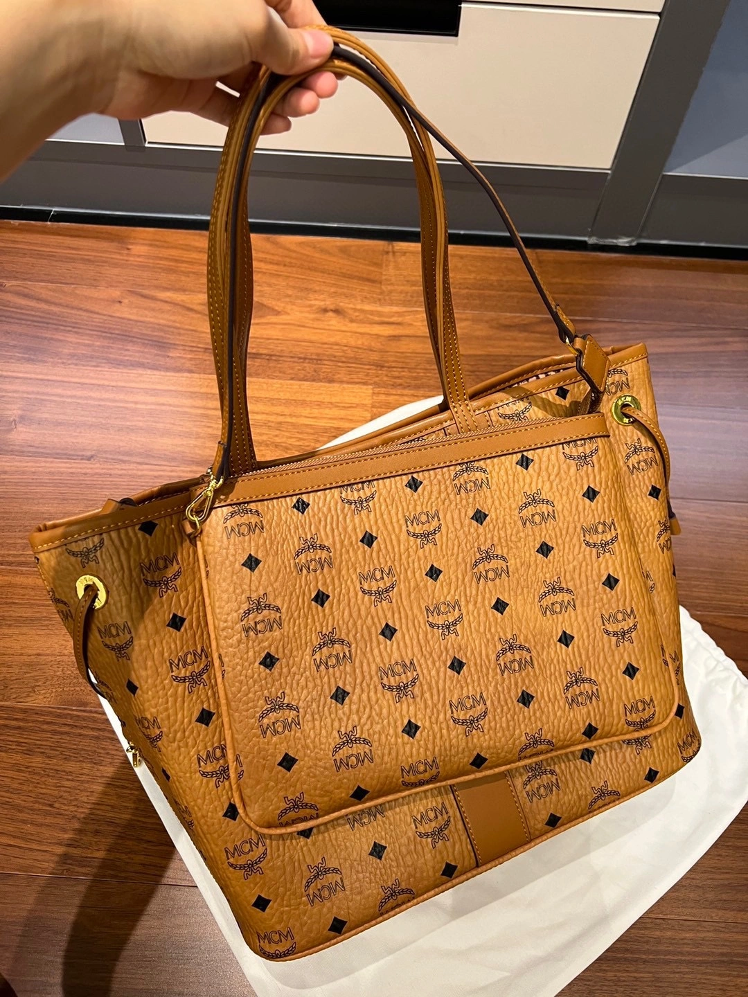 MCM Shopping Bags Sporty 78840