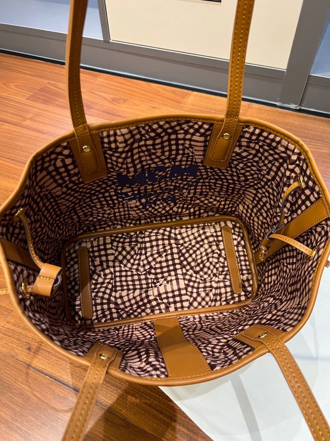 MCM Shopping Bags Sporty 78840