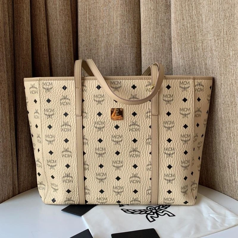 Bold MCM Shopping Bags 90346