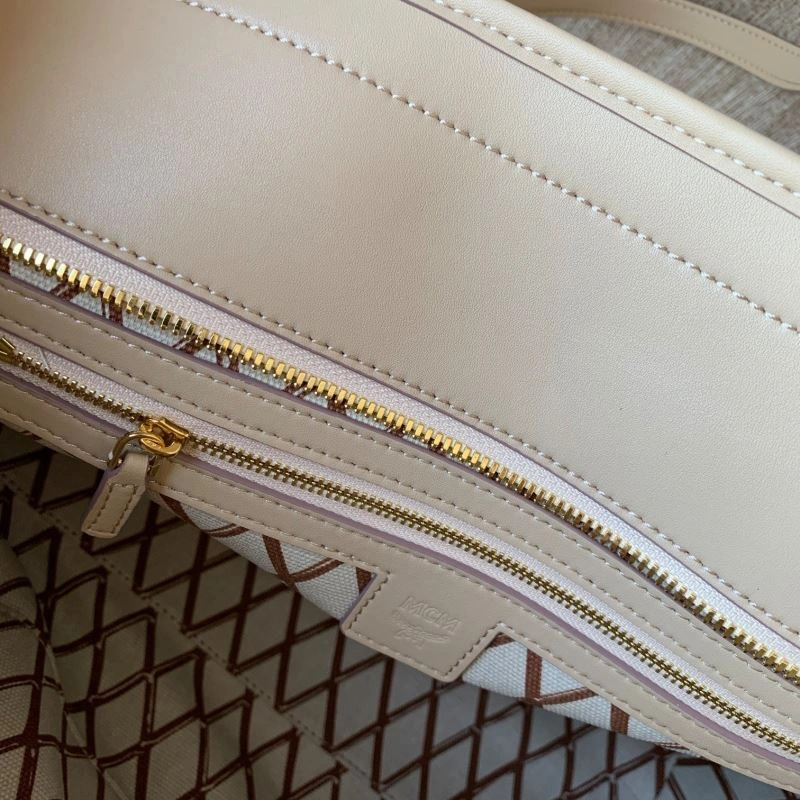 Bold MCM Shopping Bags 90346