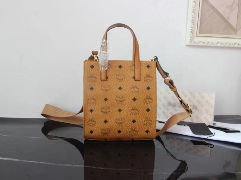 MCM Shopping Bags Effortless 90360