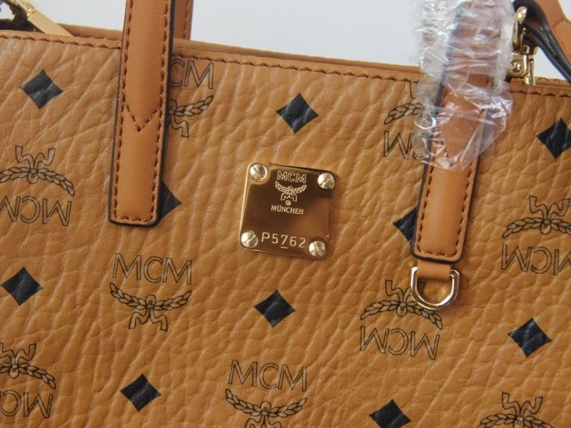 MCM Shopping Bags Effortless 90360
