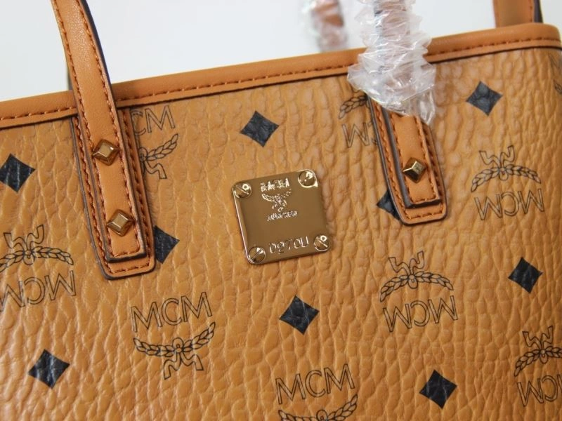Neat MCM Shopping Bags 90377