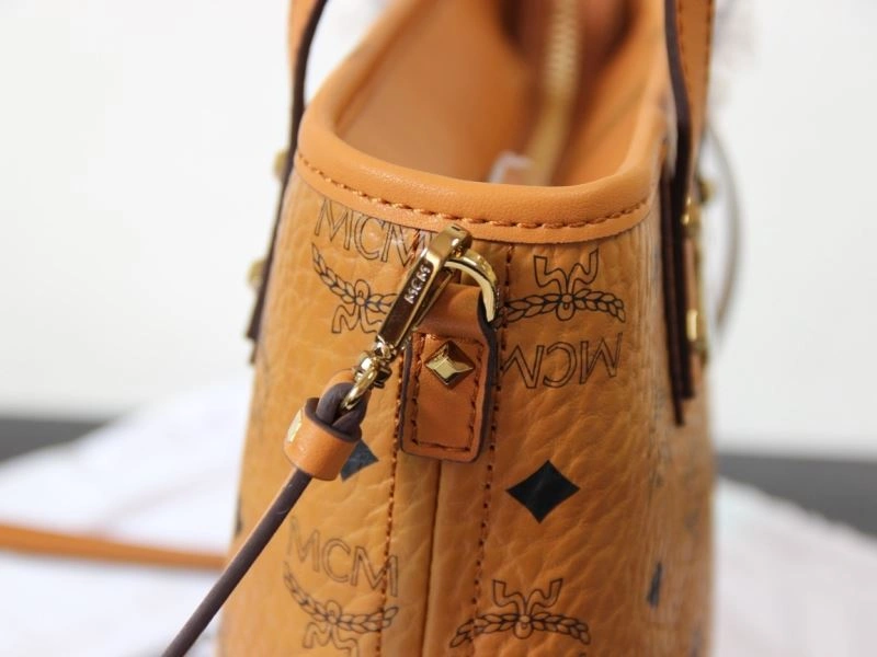 Neat MCM Shopping Bags 90377