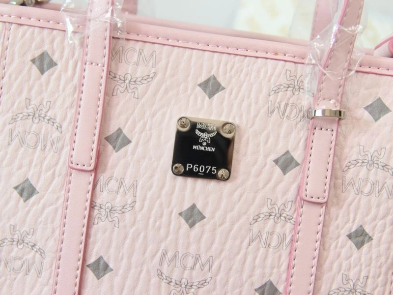 MCM Shopping Bags Resilient 90354