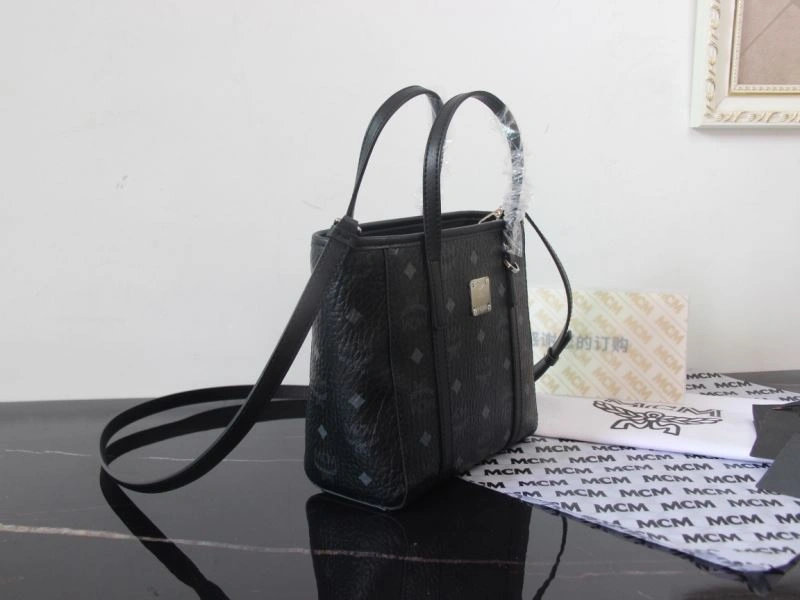 MCM Shopping Bags Timeless 90380