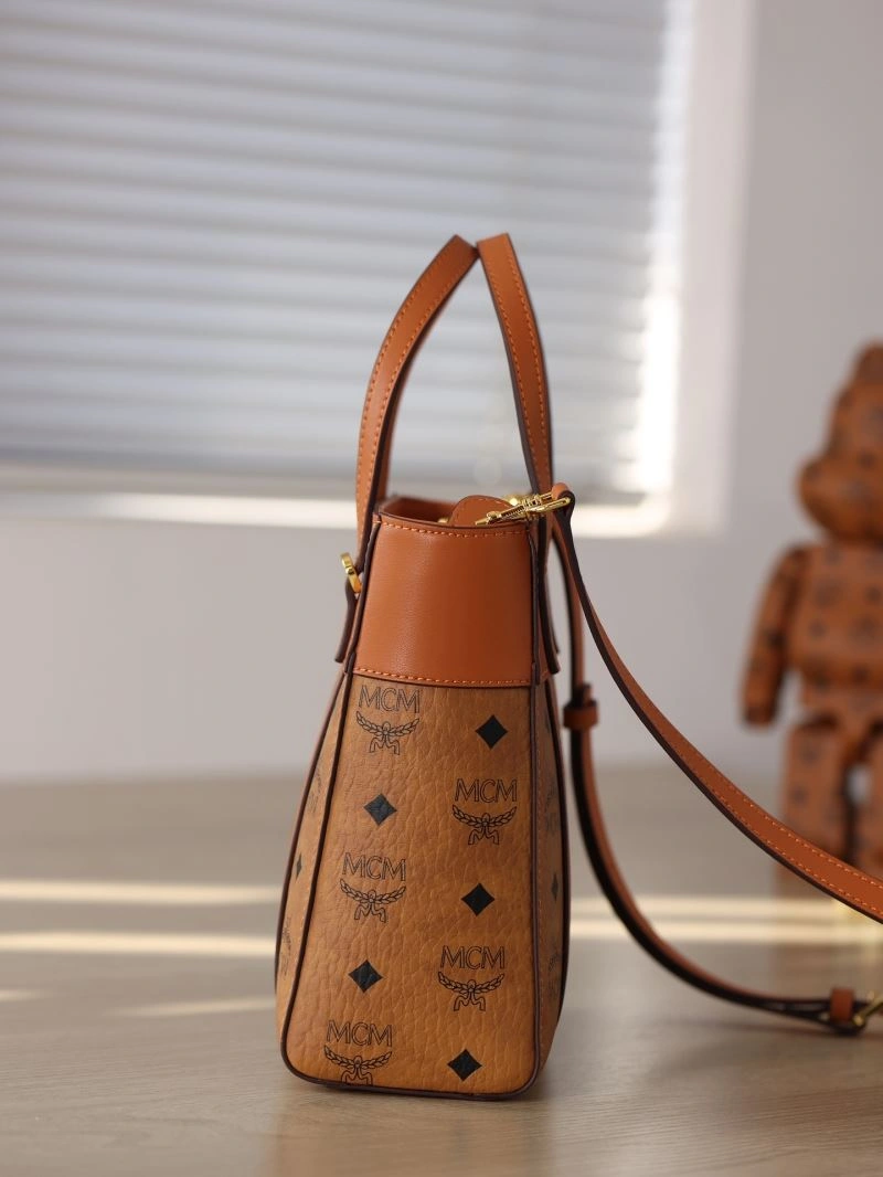 MCM Shopping Bags OnTrend 89747