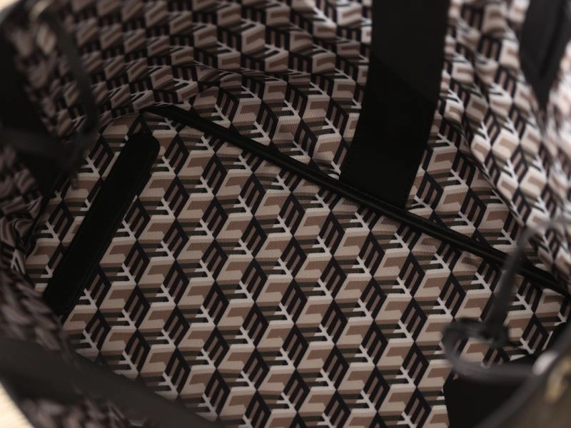 MCM Shopping Bags RelaxedFit 79010