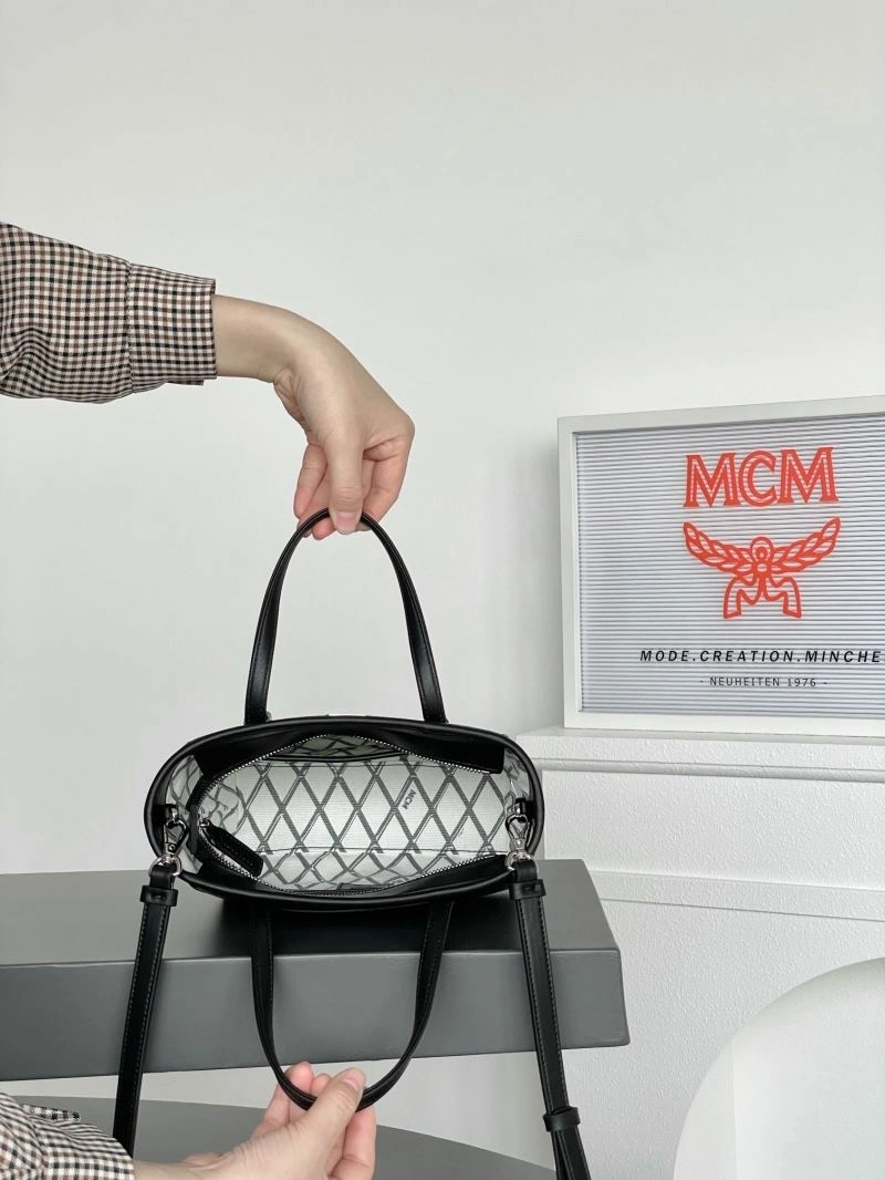 MCM Shopping Bags Modern 89732