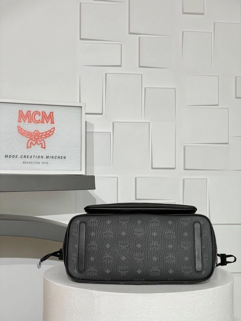 Sleek MCM Shopping Bags 89725