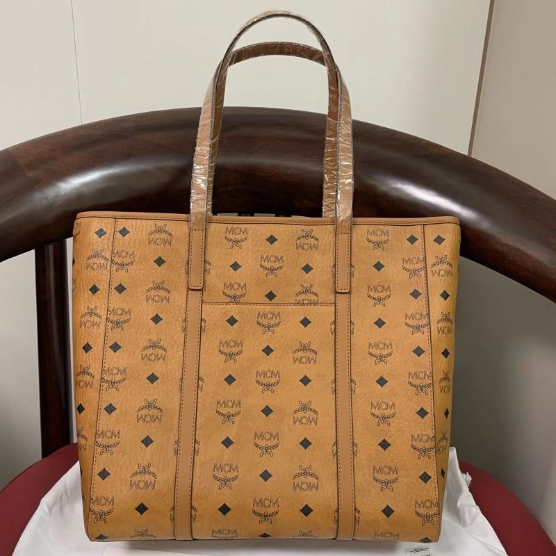MCM Shopping Bags OnTrend 89611