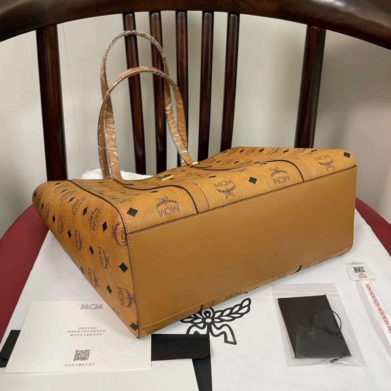 MCM Shopping Bags OnTrend 89611