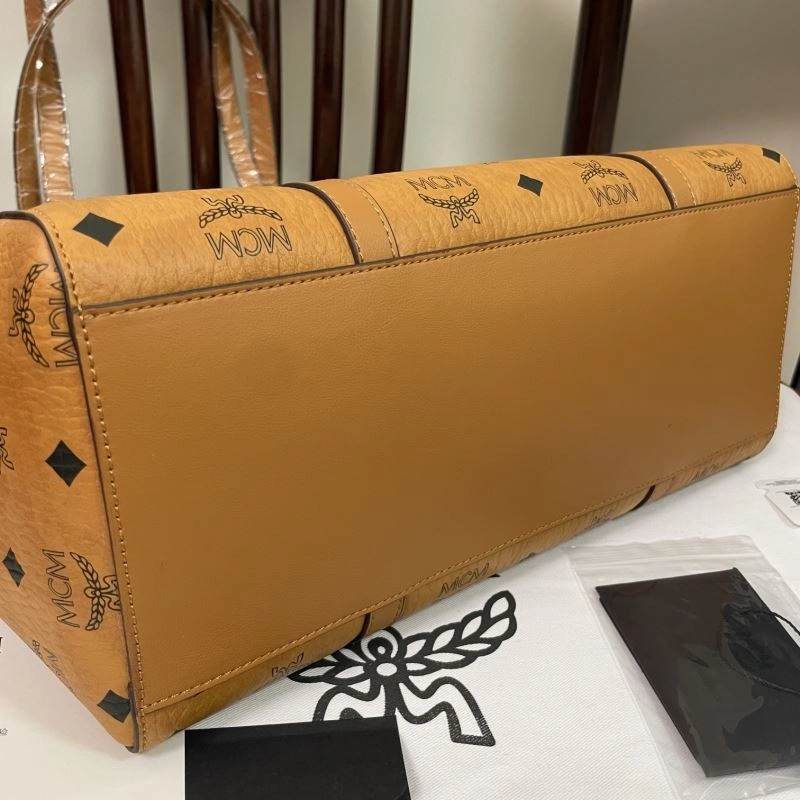 MCM Shopping Bags OnTrend 89611