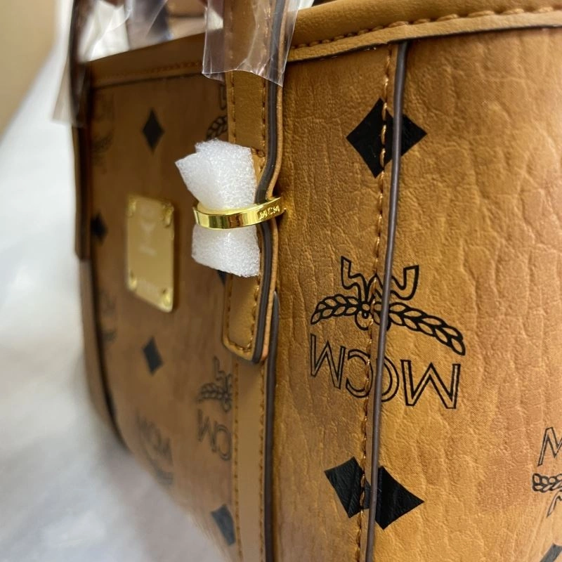 Refined MCM Shopping Bags 80531