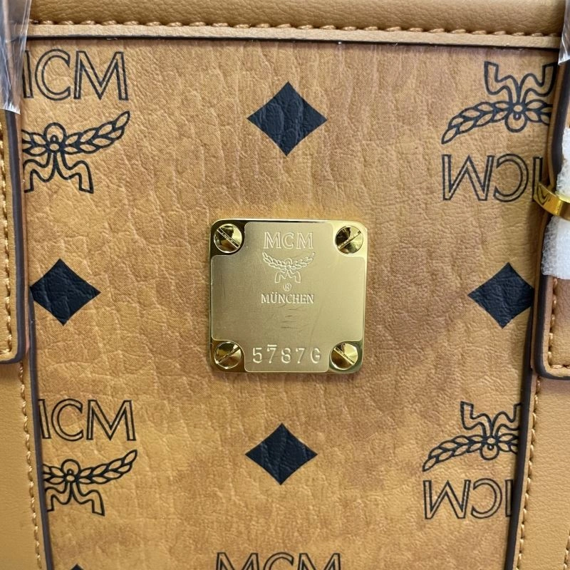 Refined MCM Shopping Bags 80531