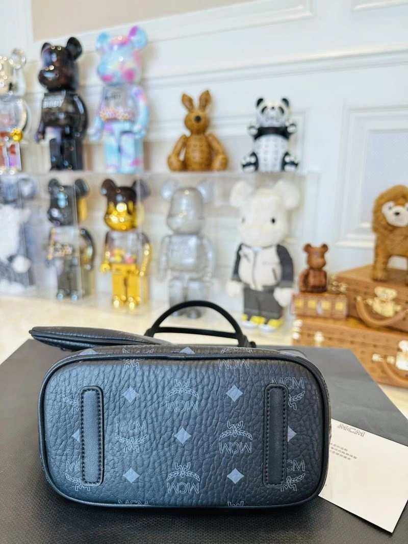 Classic MCM Shopping Bags 63862