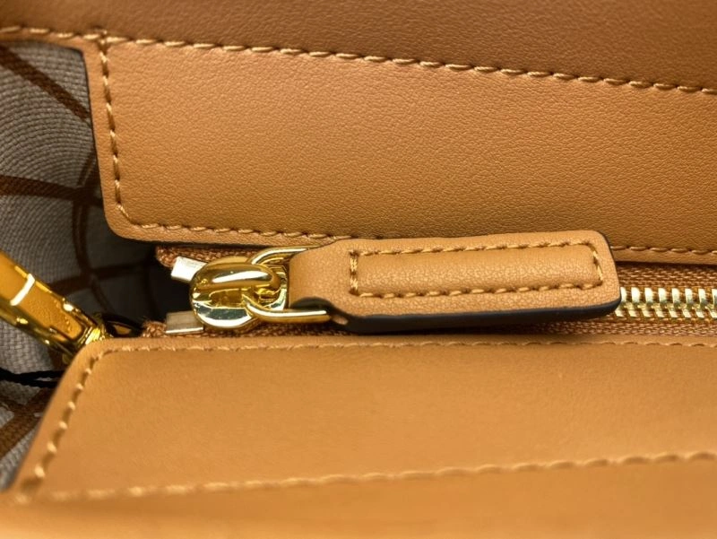 MCM Shopping Bags Sleek 63852