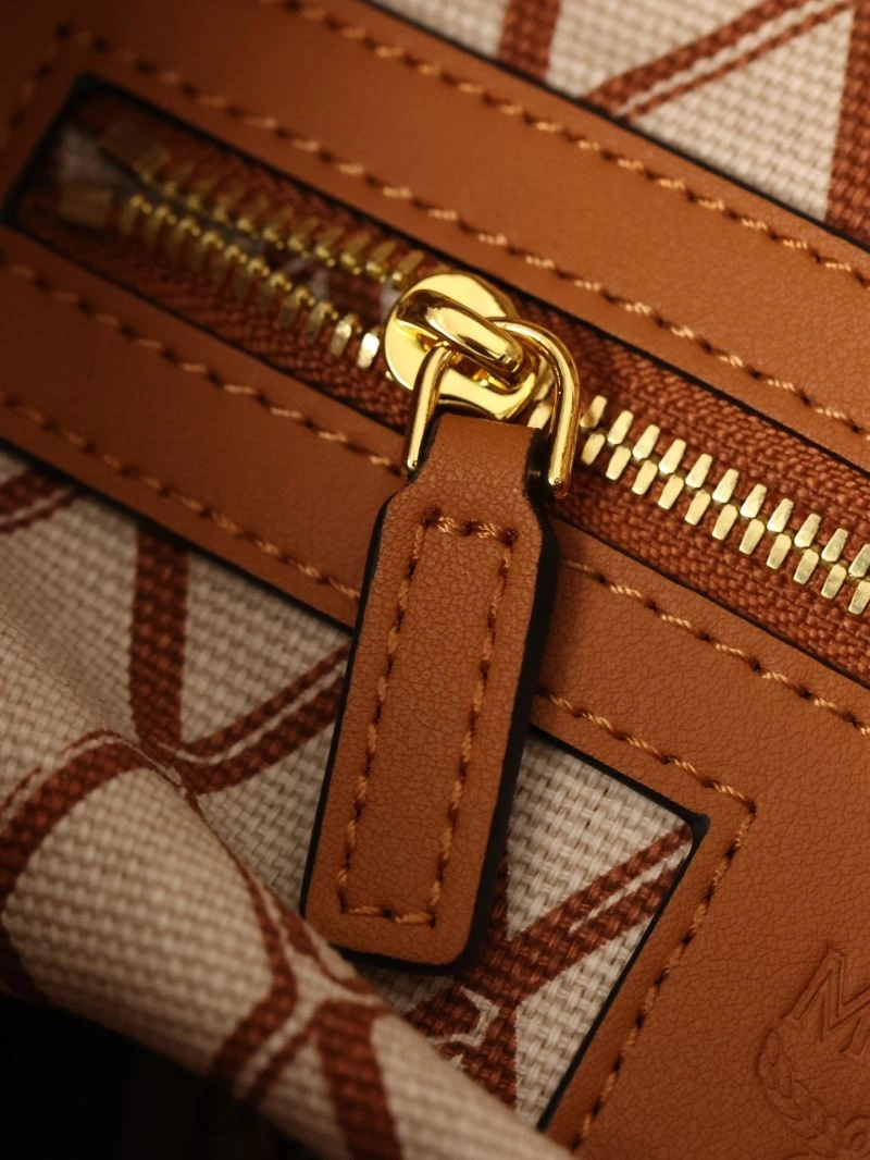 Modern MCM Shopping Bags 63842