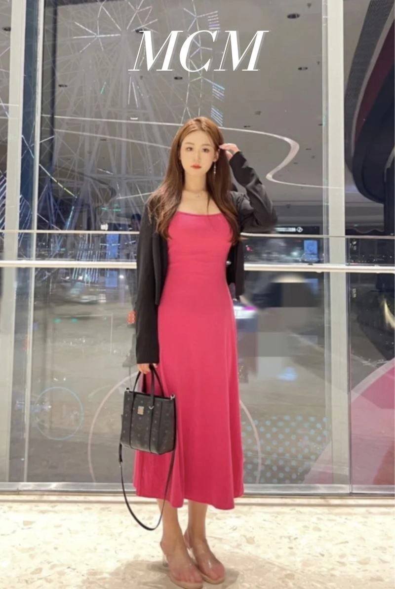 Resilient MCM Shopping Bags 63823