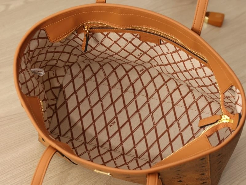 Bold MCM Shopping Bags 63856