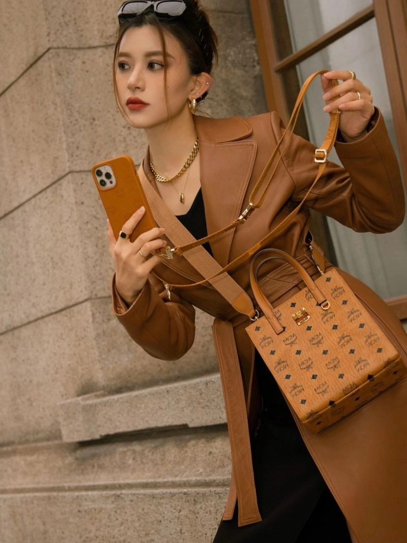 SportInspired MCM Shopping Bags 63835