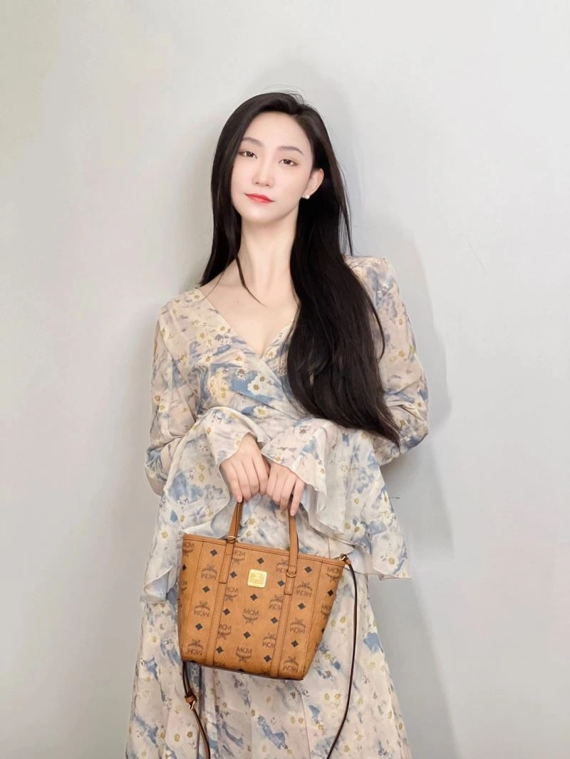 MCM Shopping Bags StreetReady 63819