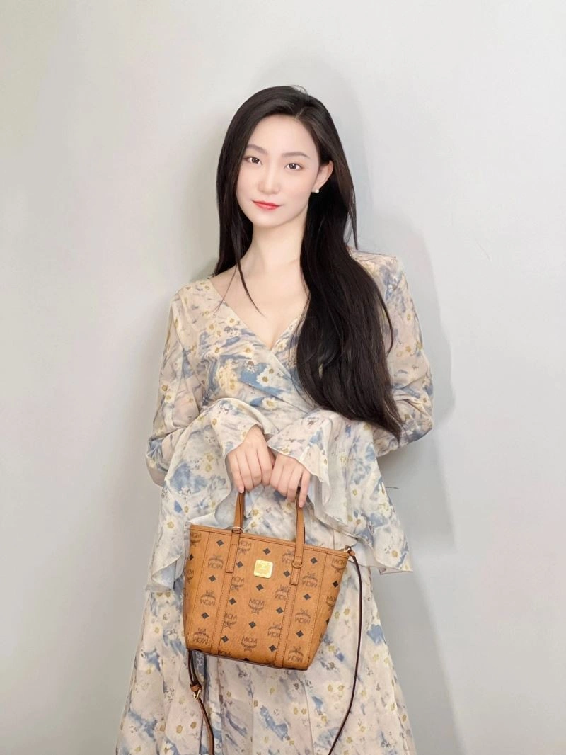 MCM Shopping Bags StreetReady 63819