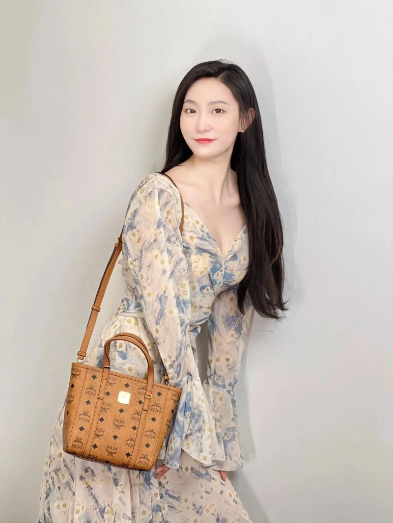MCM Shopping Bags StreetReady 63819