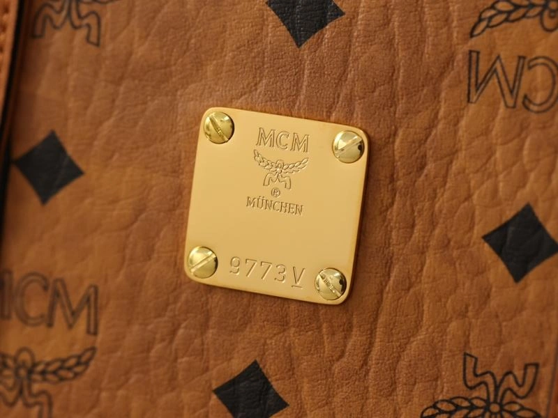 ZipUp MCM Shopping Bags 63815