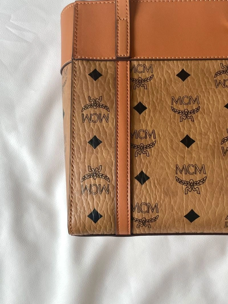 MCM Shopping Bags Comfortable 63786