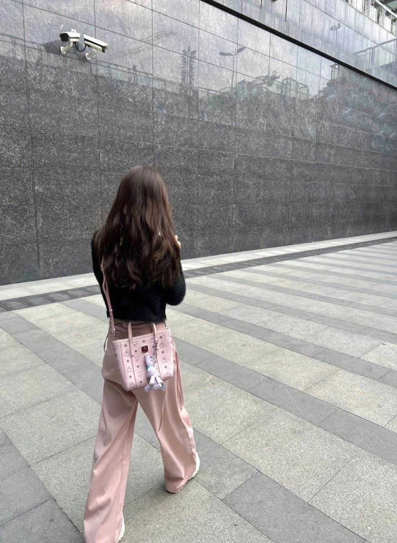 MCM Shopping Bags Breathable 63788