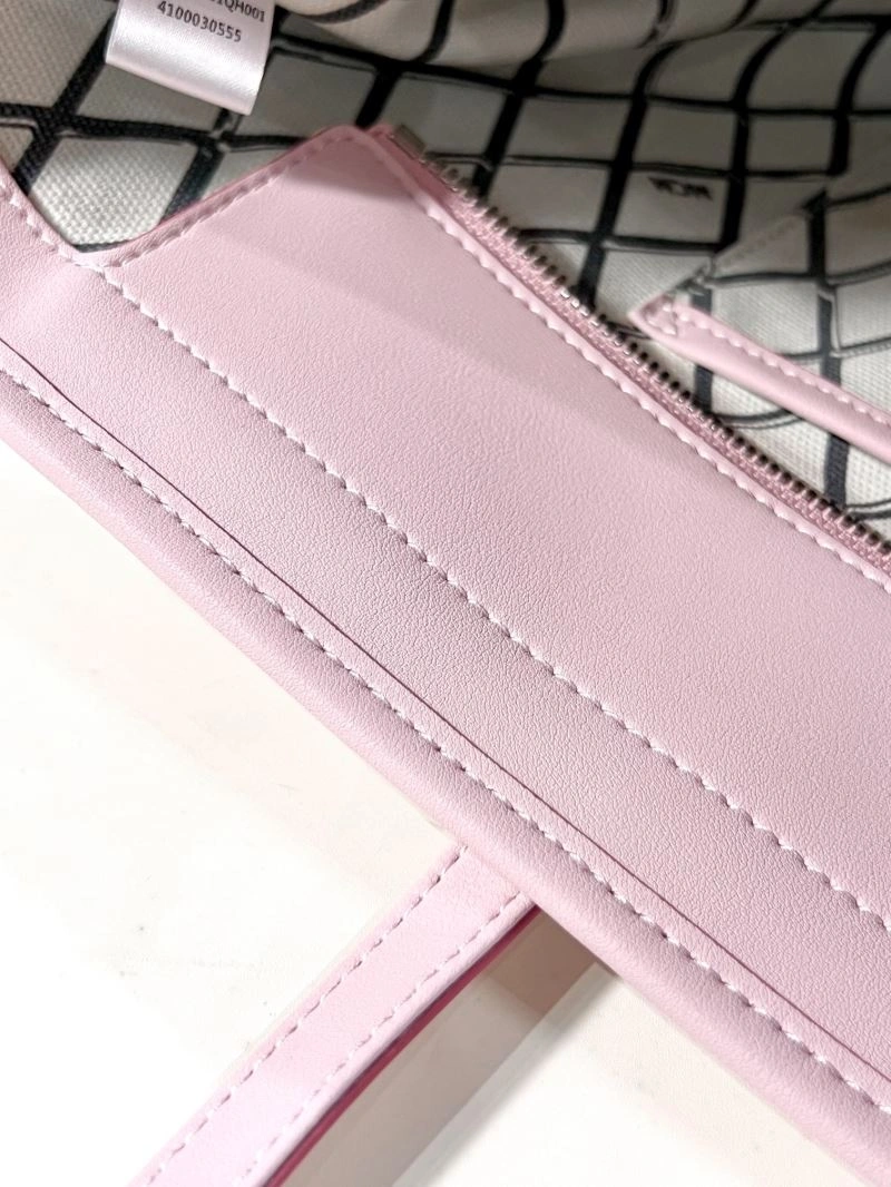 MCM Shopping Bags OdorResistant 63778