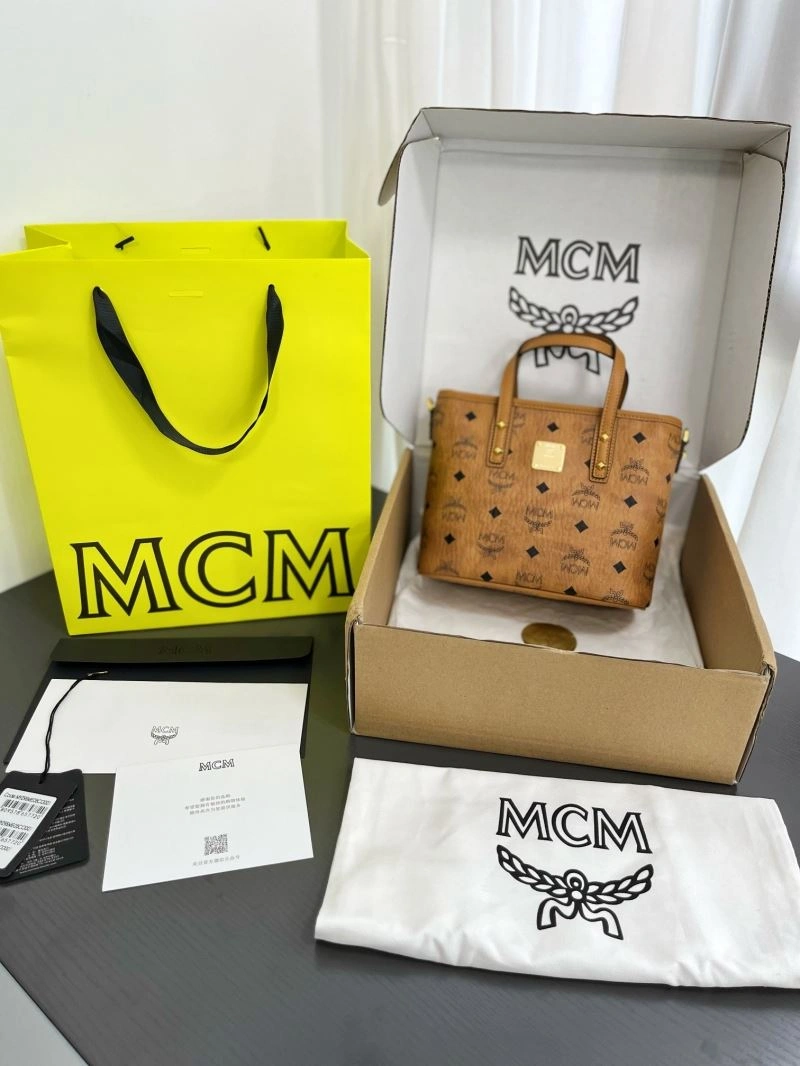 MCM Shopping Bags Versatile 63732