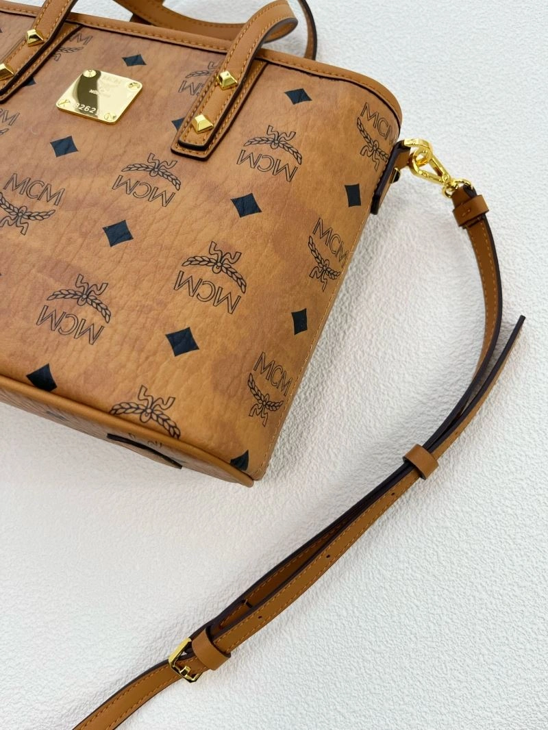 MCM Shopping Bags Versatile 63732