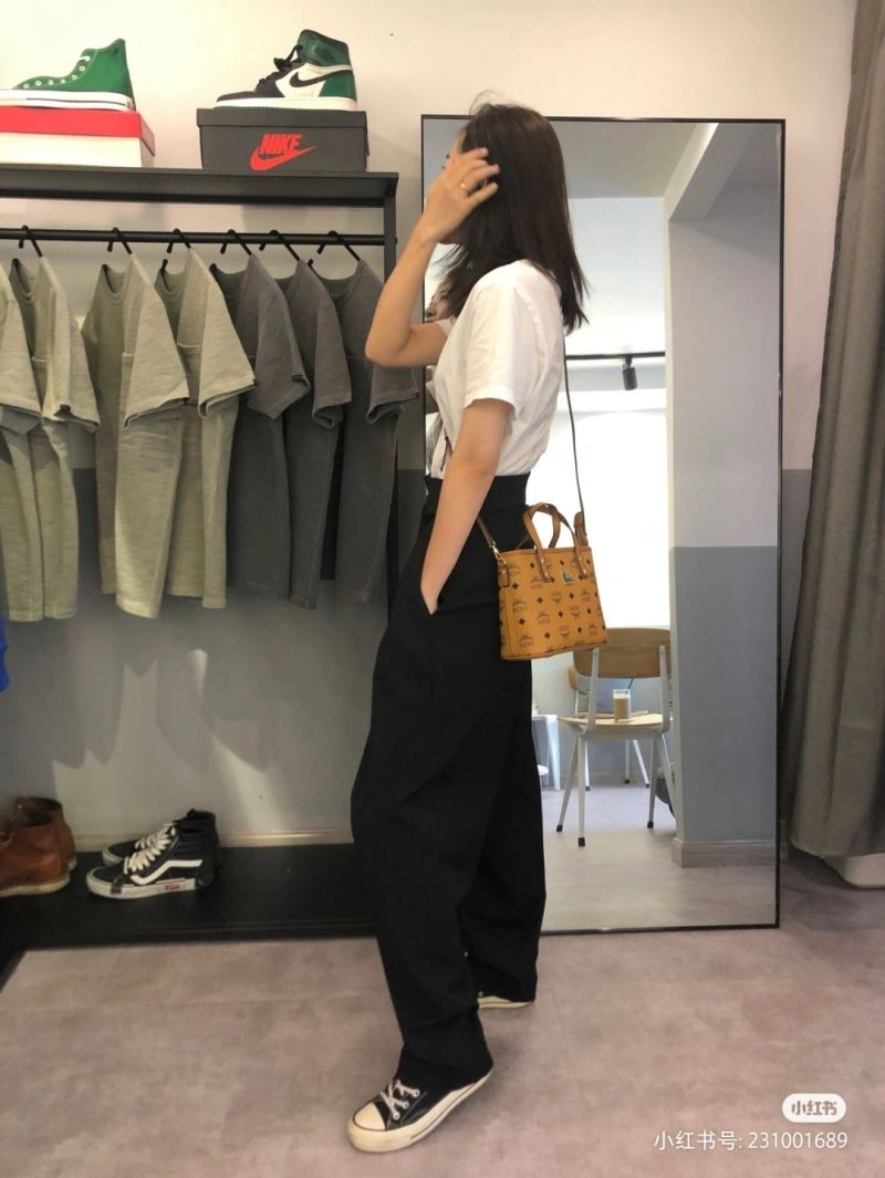 MCM Shopping Bags Versatile 63732