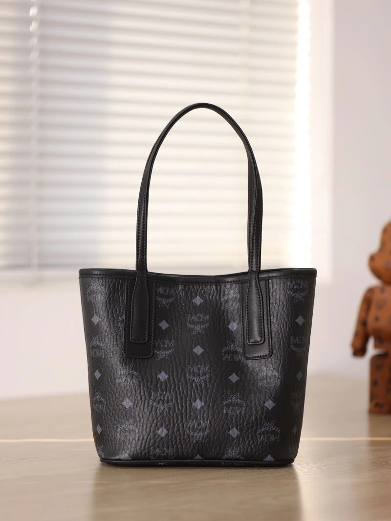 WellDesigned MCM Shopping Bags 63723