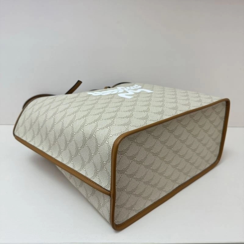 MCM Shopping Bags Fashionable 64154