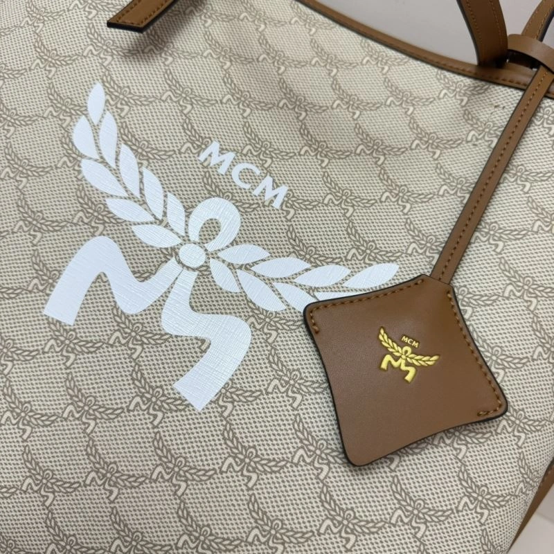 MCM Shopping Bags Fashionable 64154