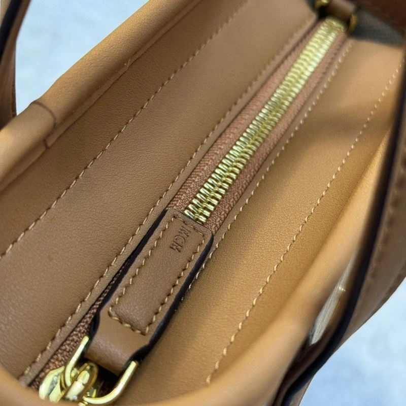 Tailored MCM Shopping Bags 64155