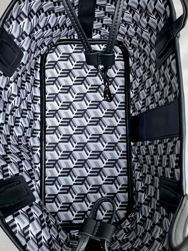 ZipUp MCM Shopping Bags 45660
