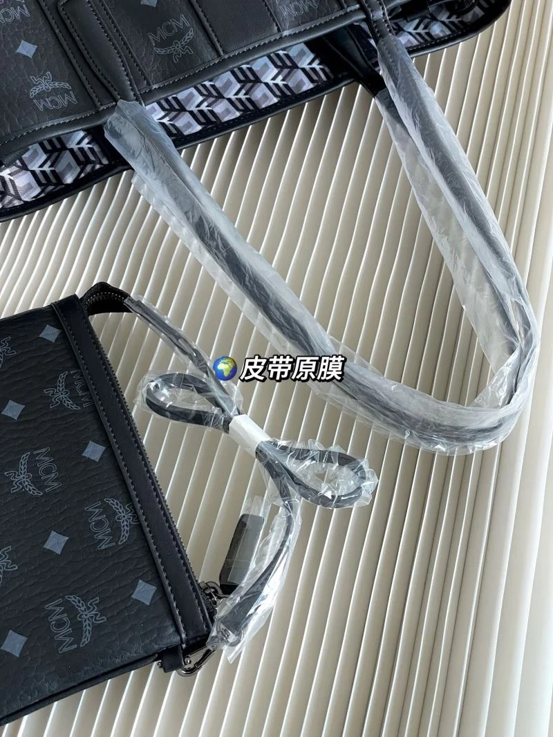 ZipUp MCM Shopping Bags 45660